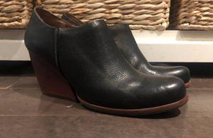 Authentic kork ease natalya boots mint shape ~ size 10 ~