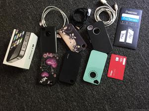 I-Phone 4s, 6 cases, cords, etc