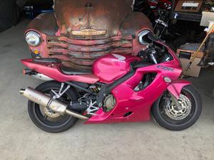 PARTING OUT 03 CBR600 F4I