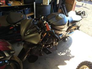 PARTING OUT  YAMAHA R1
