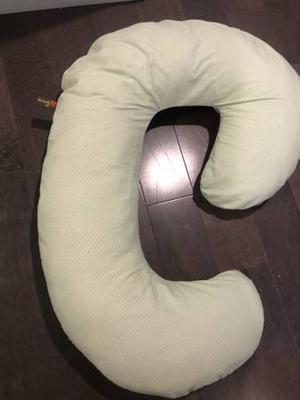 Snoogle pregnancy pillow ~ smaller travel version