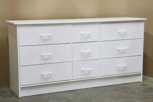 White Dresser (9 Drawer) - great condition