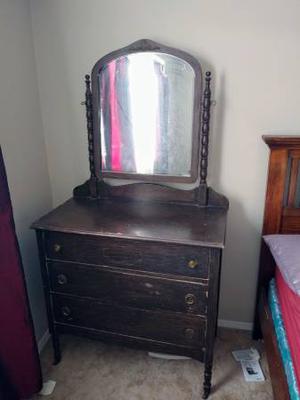 Antique Dresser With Tilt-Mirror