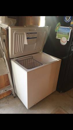 Apartment size chest freezer.DELIVERY AVAILABLE