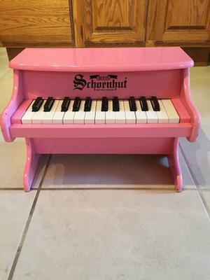 Schoenhut pink piano