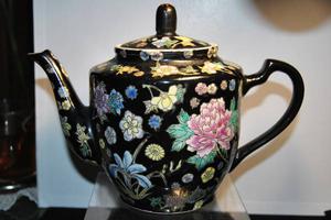 Hand Painted Black Floral Porcelain Chinese Teapot 60's