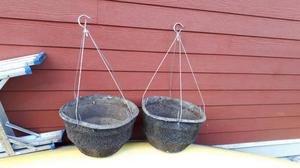 Large hanging basket containers