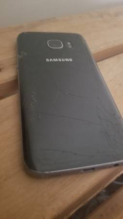 Samsung Galaxy S7 - Unlocked 32G