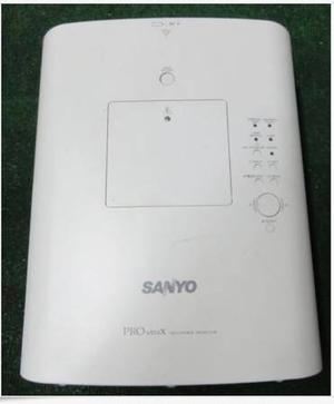 SANYO PRO XTRAX PLC-XT20 LCD PROJECTOR