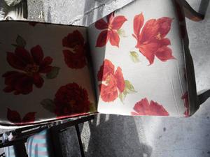 singel chair with flower design
