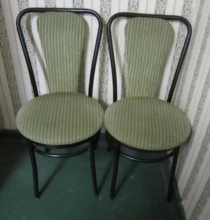 2 chaises de bistro