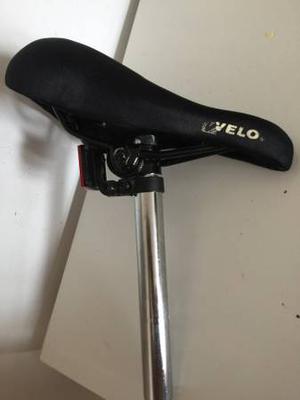 BICYCLE SEAT, GEL SEAT, SADDLE WITH POST AND DEFLECTOR