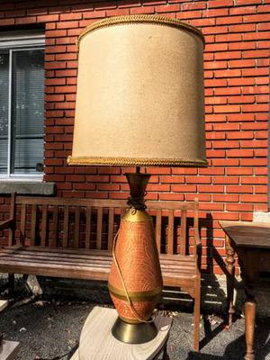 Mid Century / Vintage ORANGE Table Lamp