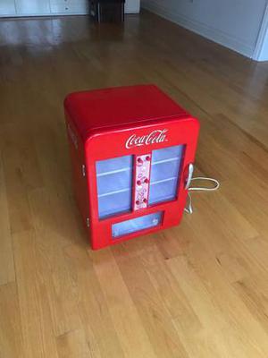 Mini Coca Cola fridge!