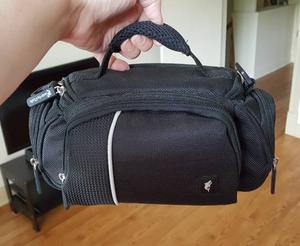 ** Narlyfish Carrying Bag - Ipod, USB cords, hard drive...