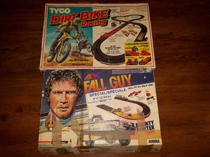 AFX Fall Guy & Tyco Dirt Bike Motorcycle HO slot car set