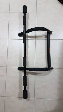 IRONBODY pull up bar