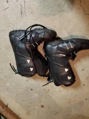 Snowboard boots size 10