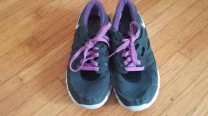 Womens Nike Running Shoes Size 7