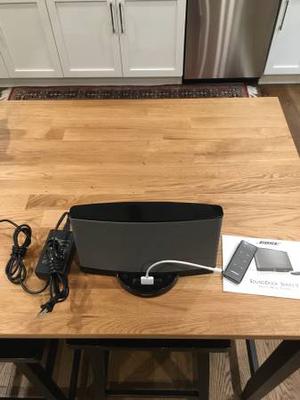 Bose SoundDock Series II with Lightning Cable Adaptor