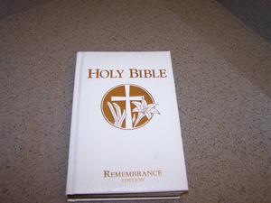 Holy Bible Remembrance Edition - Red Letter Ed- New American