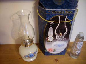 OIL-LAMP, NEW, IN GIFT BOX, for cottage, camp, emergency!