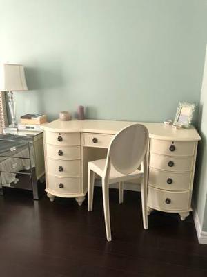Victorian style white desk/vanity