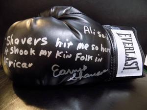 EARNIE SHAVERS SIGNED BOXING GLOVE