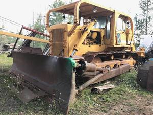 TD 25 Dozer with ripper and blade