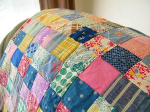 Looking for old handmade patchwork quilts and blankets.