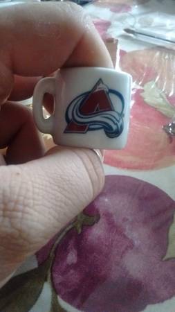 Mini ceramic NHL mugs