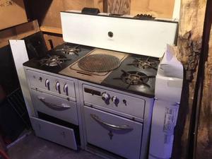 Vintage Wedgwood gas stove