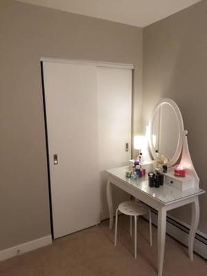 White dressing table with mirror