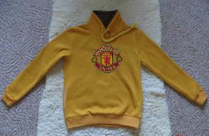 Manchester United sweatshirt
