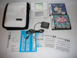 Nitntendo DS Lite System with 2 games case,charger