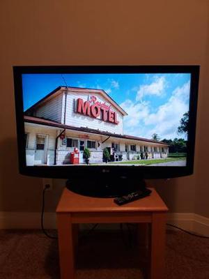 TV set LG 42"