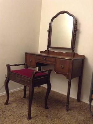 Antique dressing table with vanity and stool