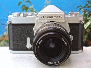Nikkormat FTn 35mm camera w/Nikon  zoom