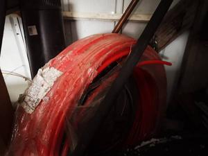 Red pex heating pipe in floor 500ft