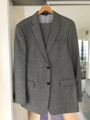 Tommy Hilfiger Suit Size 40L / 34