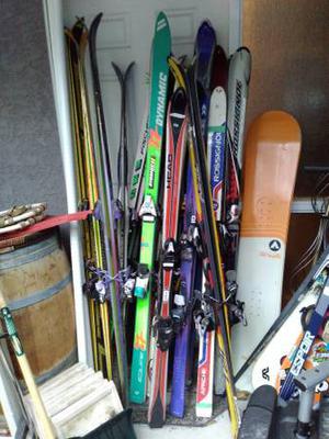Various Ski's