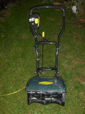 Electric Snow Thrower Yardworks in very good condition