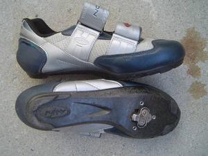 Northwave cycling shoes, size 8 women's (men's 7) with