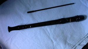 RECORDER / BLACK WITH CLEANING ROD