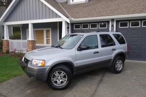  Ford Escape 4WD - KMS, New Brakes, Warranty
