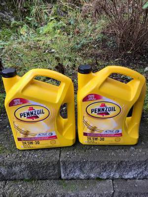 2 - 5 litre jugs of Pennzoil 5/30 conventional motor oil