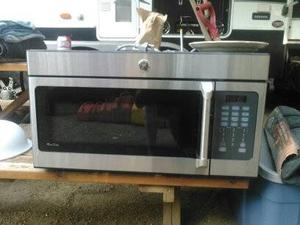 microwave/convention oven