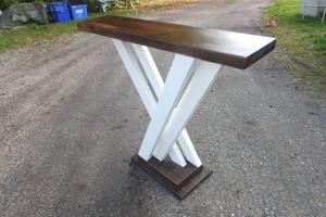 Cedar Entry Table