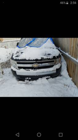 Damaged  Chevrolet Silverado