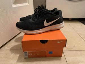Nike Free RN  men's running shoes size 9.5